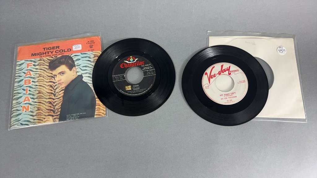 Property photo 15 - TIMED ONLINE ONLY MUSIC LEGENDS MEMORABILIA AUCTION IN ALLEN COUNTY INDIANA