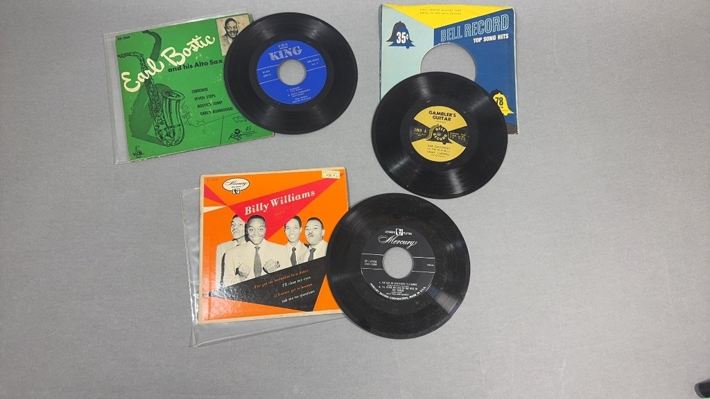 Property photo 30 - TIMED ONLINE ONLY MUSIC LEGENDS MEMORABILIA AUCTION IN ALLEN COUNTY INDIANA