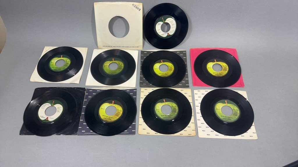 Property photo 55 - TIMED ONLINE ONLY MUSIC LEGENDS MEMORABILIA AUCTION IN ALLEN COUNTY INDIANA