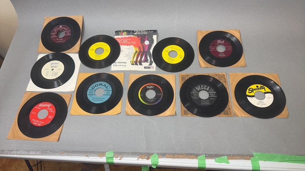 Property photo 62 - TIMED ONLINE ONLY MUSIC LEGENDS MEMORABILIA AUCTION IN ALLEN COUNTY INDIANA