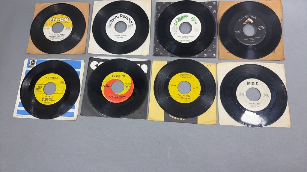 Property photo 69 - TIMED ONLINE ONLY MUSIC LEGENDS MEMORABILIA AUCTION IN ALLEN COUNTY INDIANA