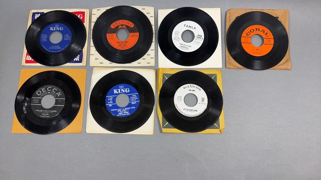 Property photo 70 - TIMED ONLINE ONLY MUSIC LEGENDS MEMORABILIA AUCTION IN ALLEN COUNTY INDIANA