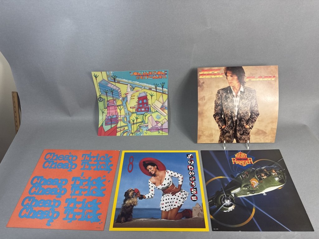 Property photo 162 - TIMED ONLINE ONLY MUSIC LEGENDS MEMORABILIA AUCTION IN ALLEN COUNTY INDIANA