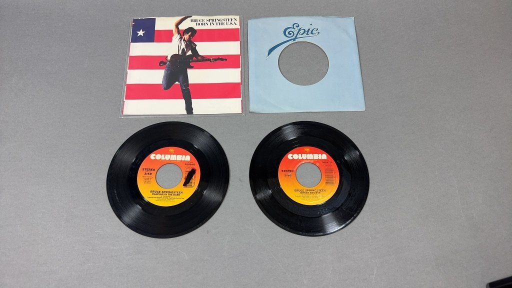 Property photo 202 - TIMED ONLINE ONLY MUSIC LEGENDS MEMORABILIA AUCTION IN ALLEN COUNTY INDIANA
