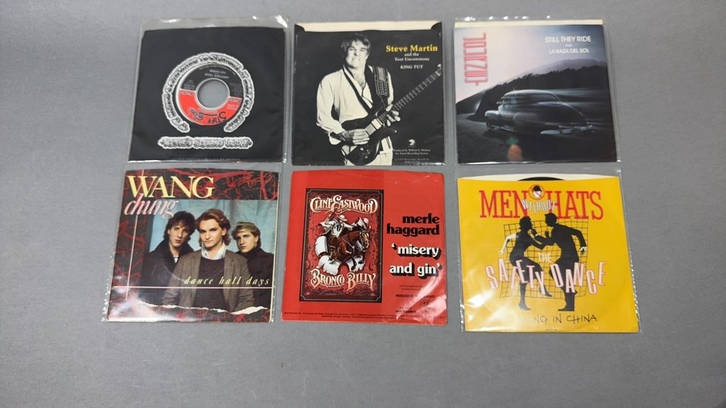 Property photo 206 - TIMED ONLINE ONLY MUSIC LEGENDS MEMORABILIA AUCTION IN ALLEN COUNTY INDIANA