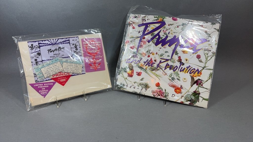 Property photo 229 - TIMED ONLINE ONLY MUSIC LEGENDS MEMORABILIA AUCTION IN ALLEN COUNTY INDIANA