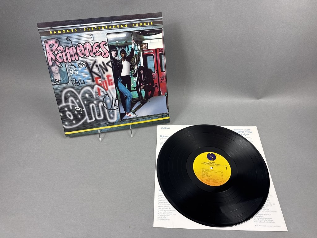 Property photo 312 - TIMED ONLINE ONLY MUSIC LEGENDS MEMORABILIA AUCTION IN ALLEN COUNTY INDIANA