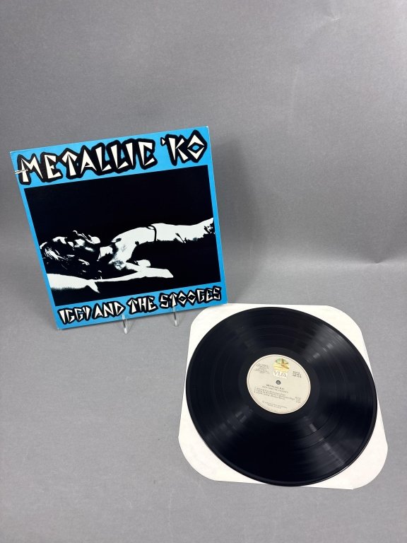 Property photo 332 - TIMED ONLINE ONLY MUSIC LEGENDS MEMORABILIA AUCTION IN ALLEN COUNTY INDIANA