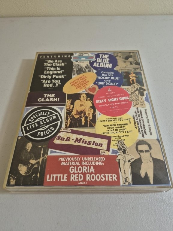 Property photo 334 - TIMED ONLINE ONLY MUSIC LEGENDS MEMORABILIA AUCTION IN ALLEN COUNTY INDIANA