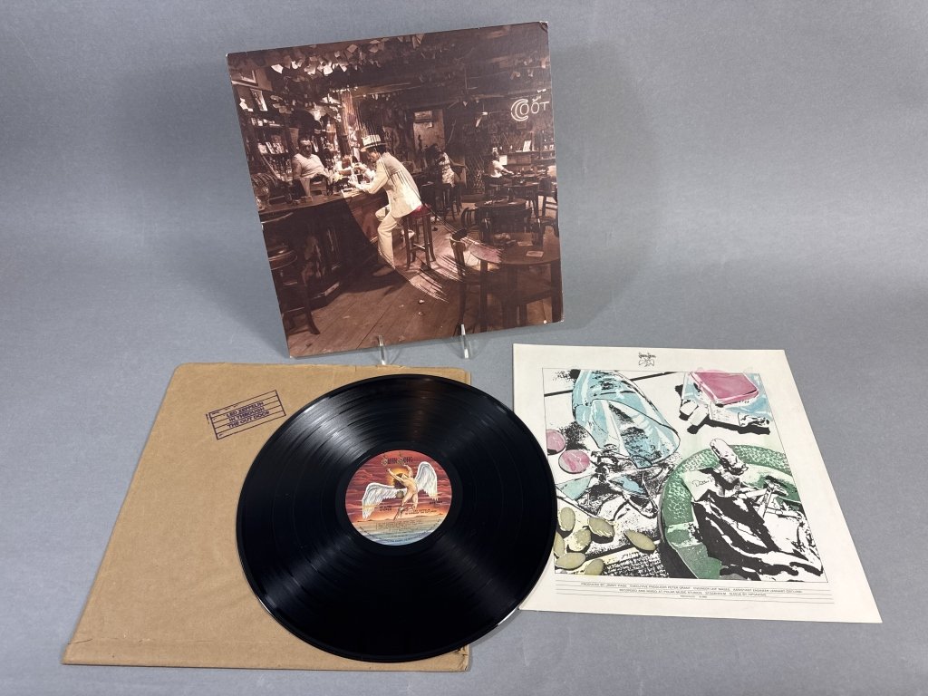 Property photo 416 - TIMED ONLINE ONLY MUSIC LEGENDS MEMORABILIA AUCTION IN ALLEN COUNTY INDIANA