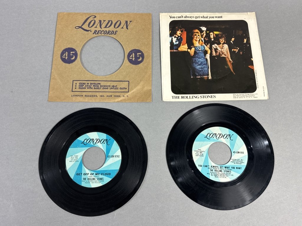Property photo 438 - TIMED ONLINE ONLY MUSIC LEGENDS MEMORABILIA AUCTION IN ALLEN COUNTY INDIANA
