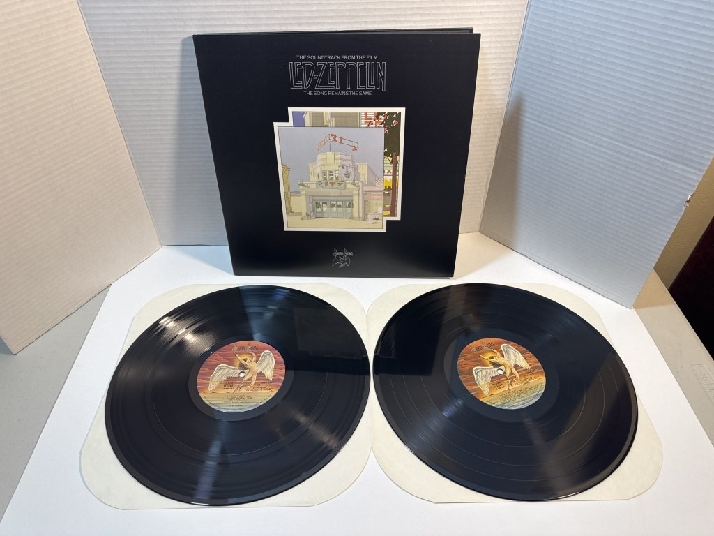 Property photo 455 - TIMED ONLINE ONLY MUSIC LEGENDS MEMORABILIA AUCTION IN ALLEN COUNTY INDIANA