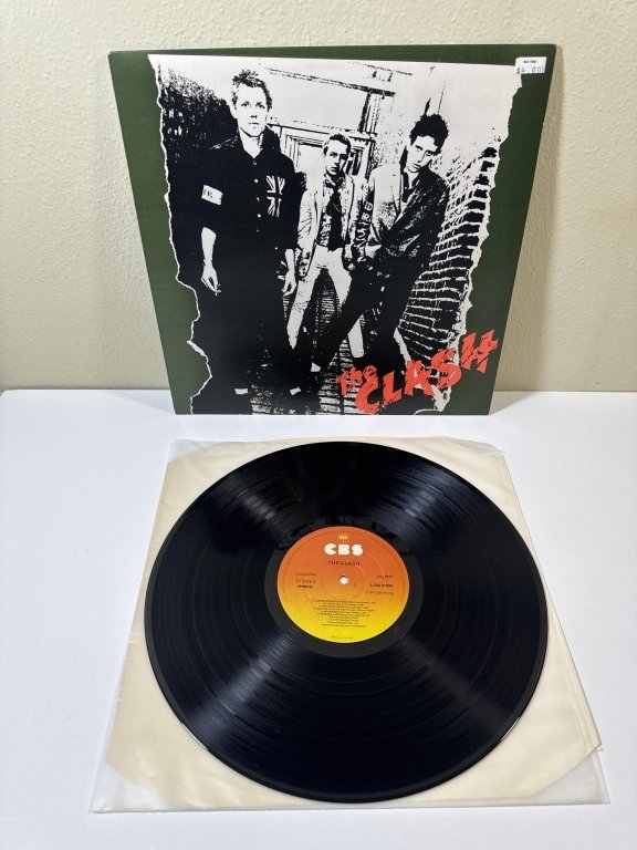 Property photo 476 - TIMED ONLINE ONLY MUSIC LEGENDS MEMORABILIA AUCTION IN ALLEN COUNTY INDIANA