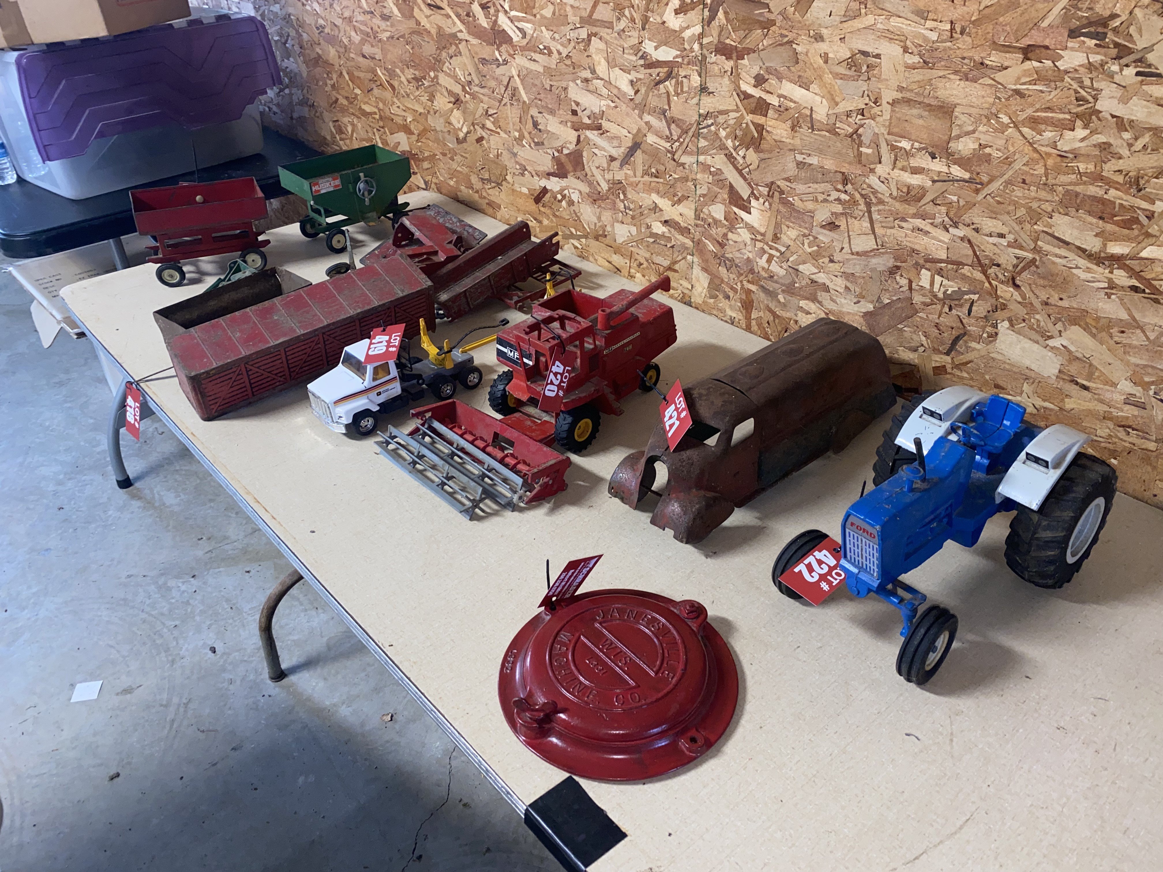 Property photo 94 - TIMED ONLINE ONLY PERSONAL PROPERTY AUCTION IN LAGRANGE COUNTY, INDIANA