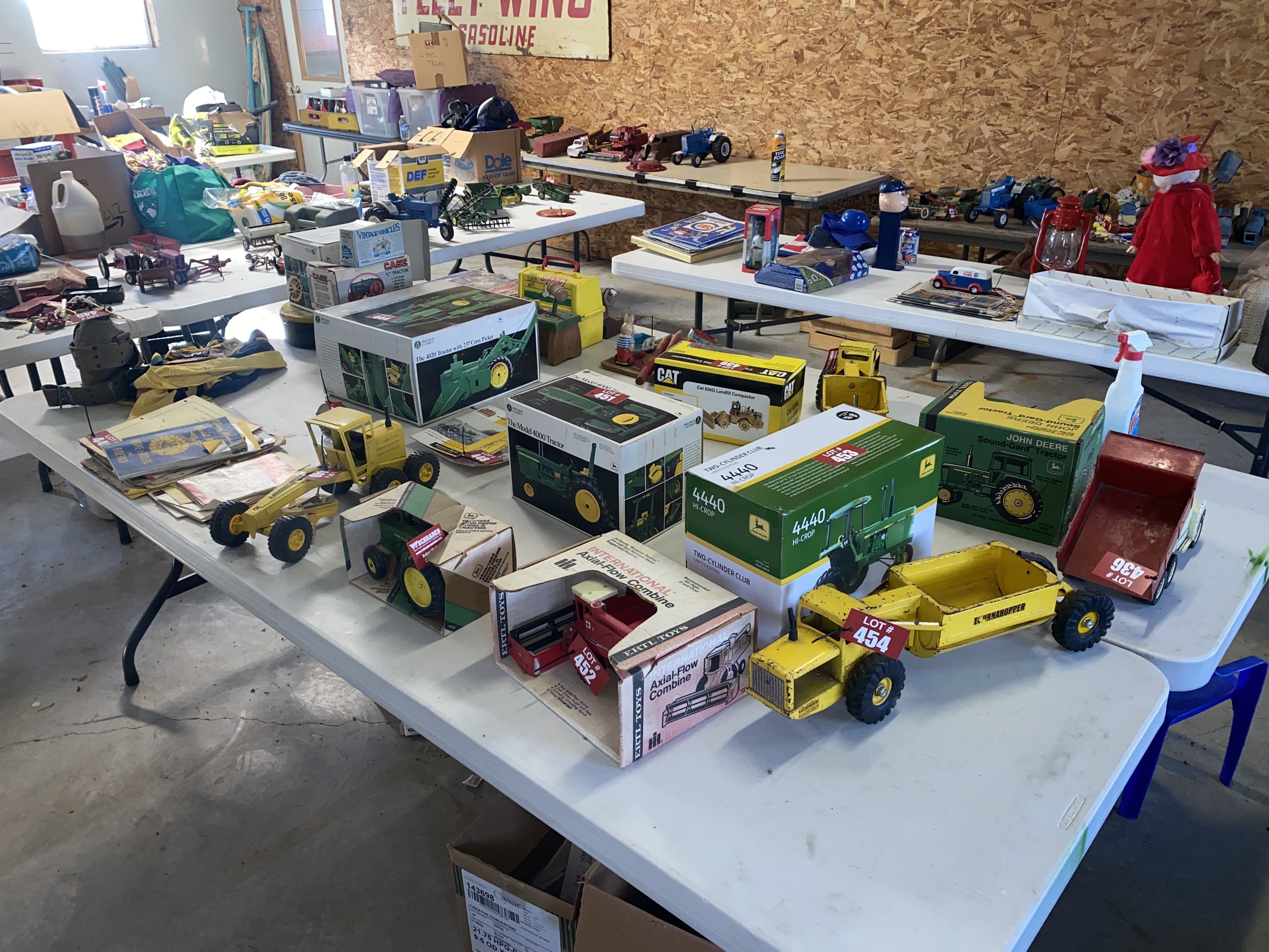 Property photo 103 - TIMED ONLINE ONLY PERSONAL PROPERTY AUCTION IN LAGRANGE COUNTY, INDIANA