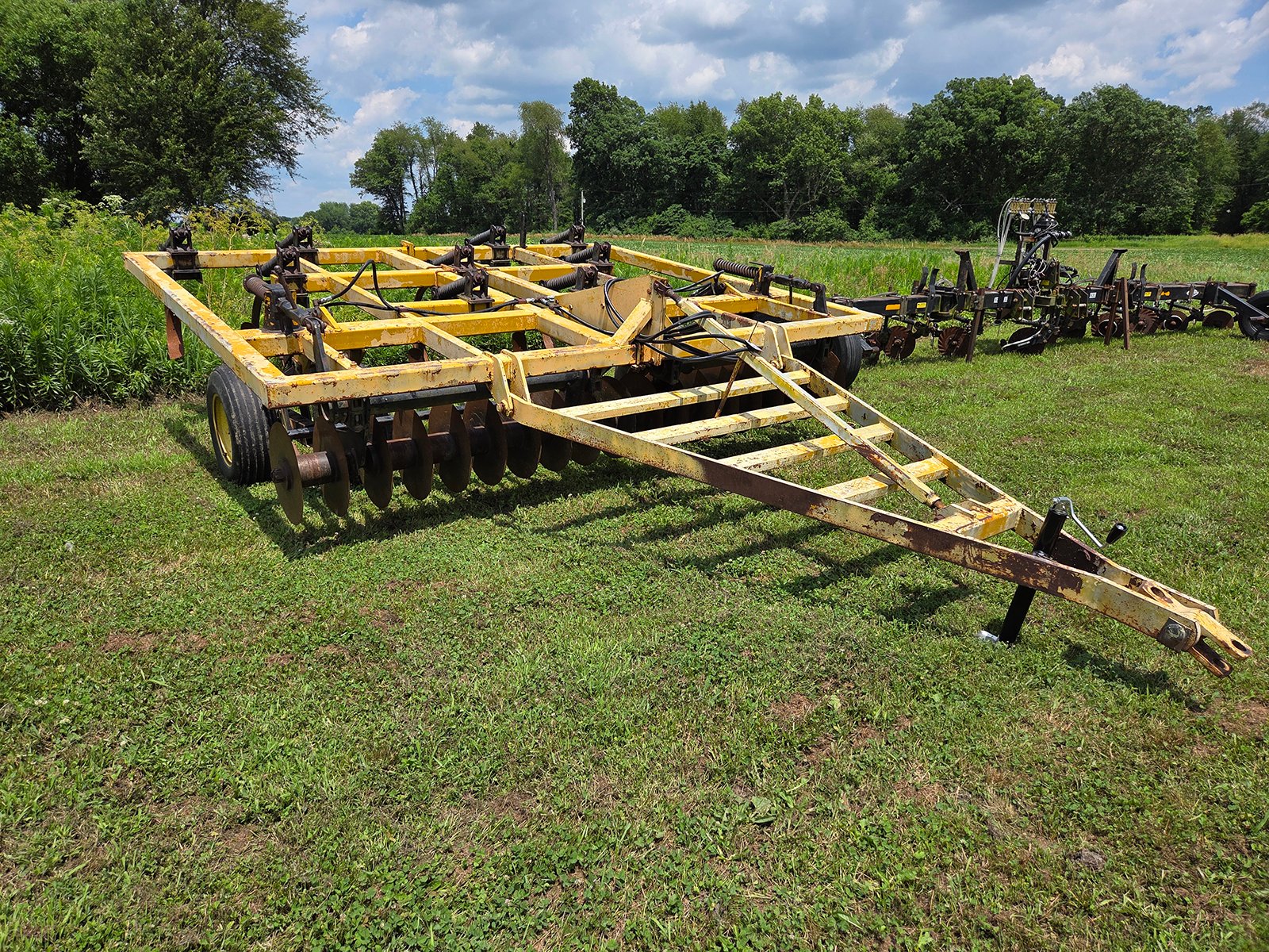 Property photo 25 - TIMED ONLINE ONLY FARM EQUIPMENT AUCTION IN KOSCIUSKO COUNTY, INDIANA