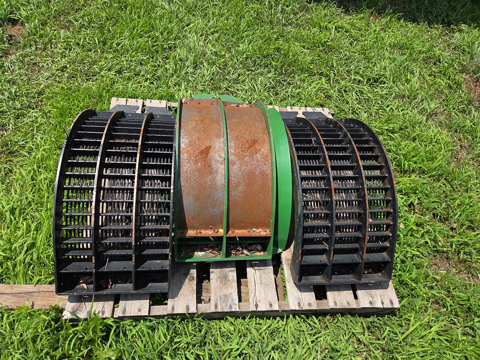 Property photo 29 - TIMED ONLINE ONLY FARM EQUIPMENT AUCTION IN KOSCIUSKO COUNTY, INDIANA