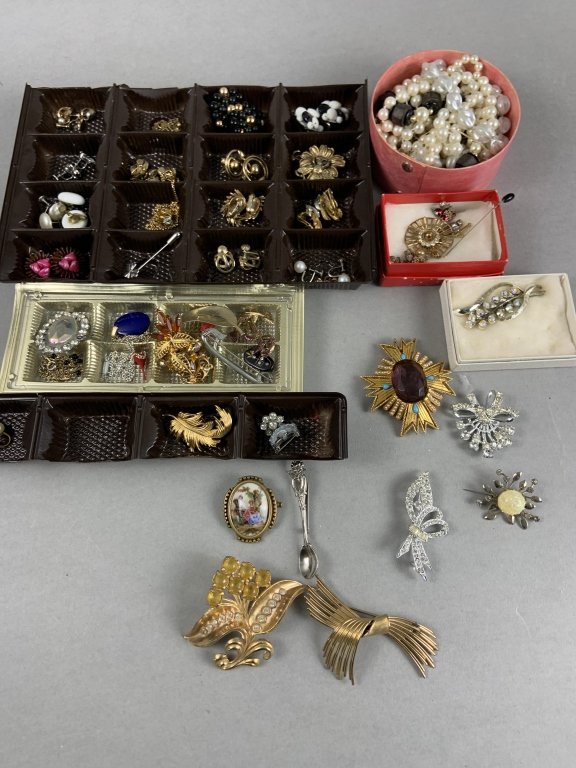 Property photo 201 - TIMED ONLINE ONLY PERSONAL PROPERTY AUCTION IN ADAMS COUNTY, INDIANA