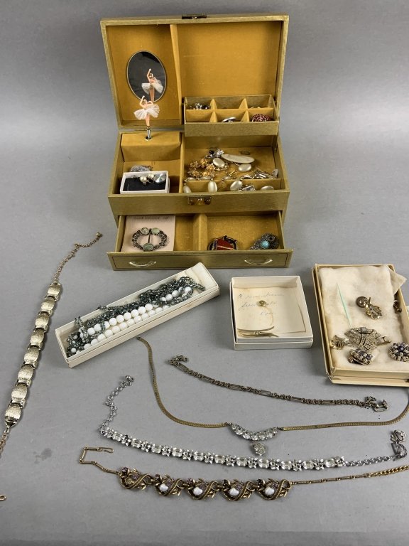 Property photo 203 - TIMED ONLINE ONLY PERSONAL PROPERTY AUCTION IN ADAMS COUNTY, INDIANA