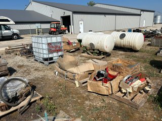 Property photo 195 - FARM EQUIPMENT AUCTION IN FAYETTE COUNTY, OHIO