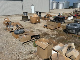 Property photo 216 - FARM EQUIPMENT AUCTION IN FAYETTE COUNTY, OHIO