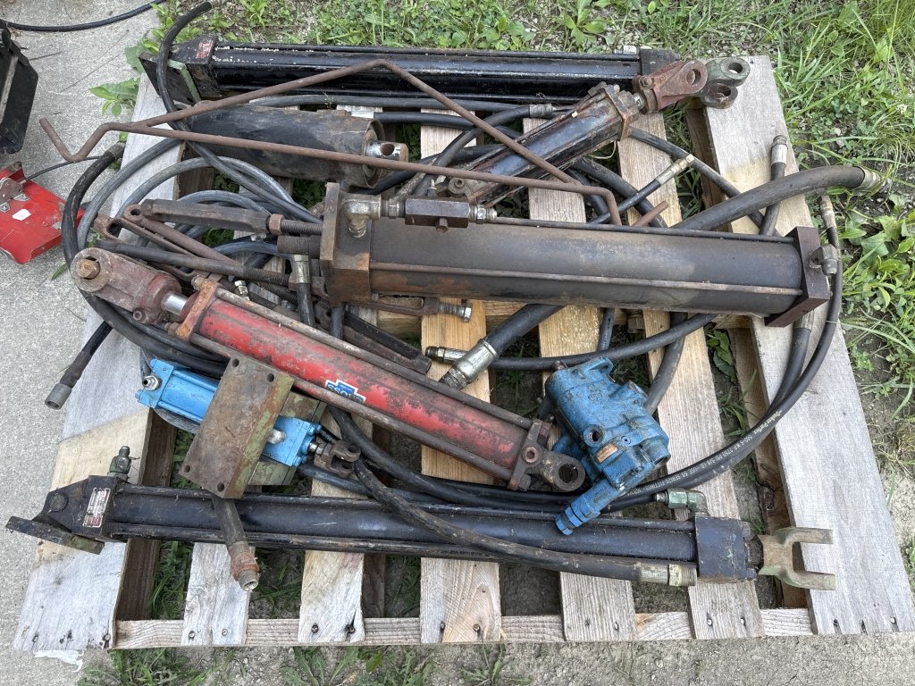 Property photo 366 - TIMED ONLINE ONLY PERSONAL PROPERTY AUCTION IN NOBLE COUNTY INDIANA