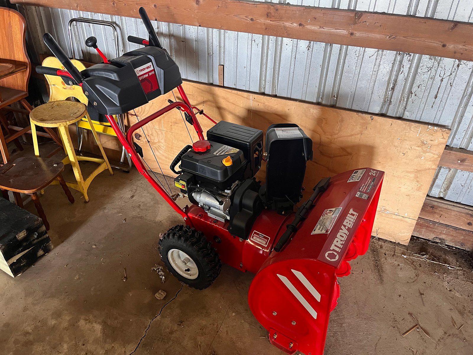Property photo 1 - TIMED ONLINE ONLY PERSONAL PROPERTY AUCTION IN DEKALB COUNTY, INDIANA