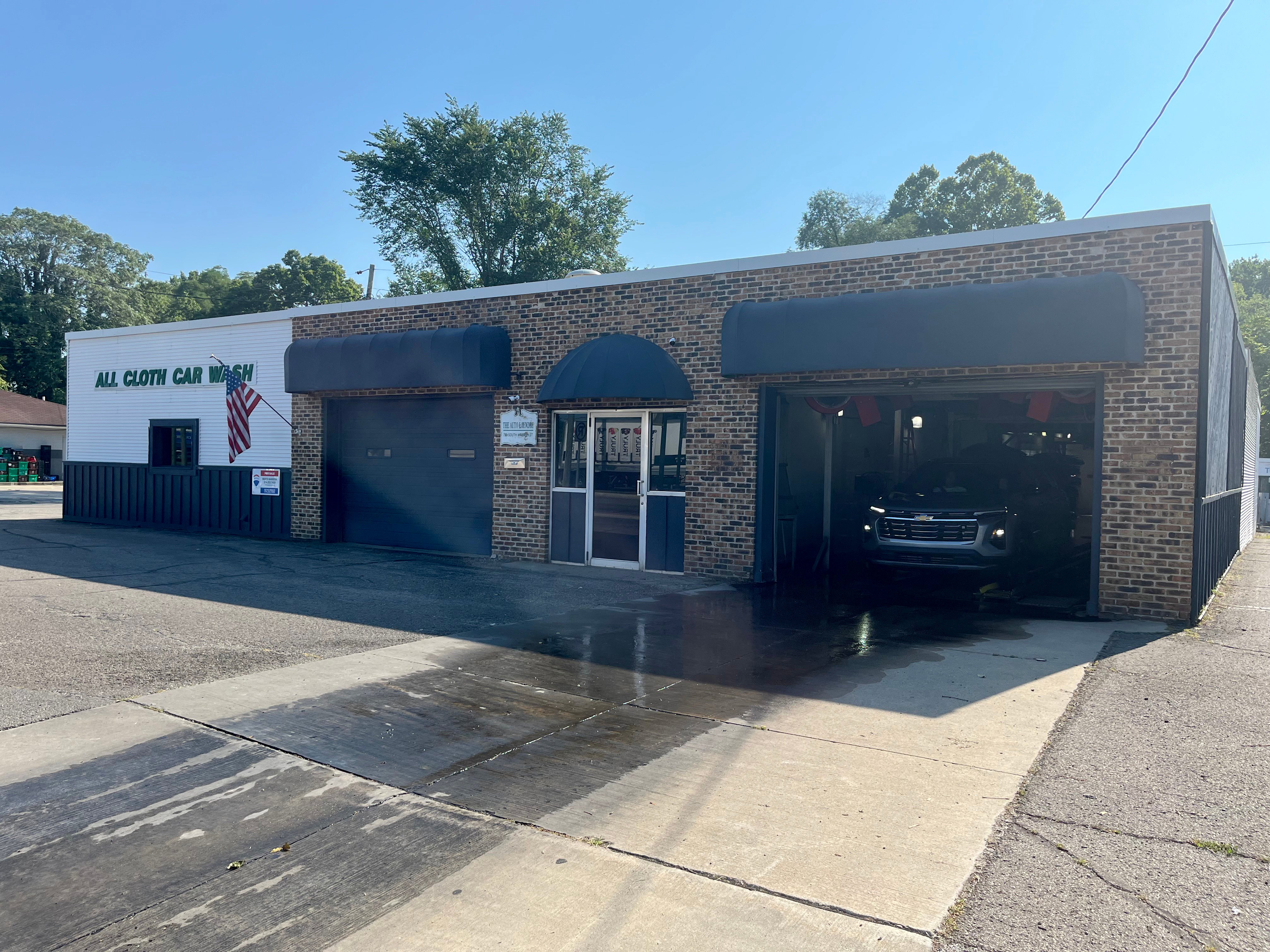 Property photo 1 - TIMED ONLINE ONLY REAL ESTATE AUCTION OFFERED IN 1 TRACT IN WABASH COUNTY, INDIANA
