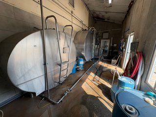 Milk House, Entryway of Parlor - FARMLAND AUCTION -747.5+/-ACRES OFFERED IN 11 TRACTS IN FRANKLIN COUNTY, WASHINGTON