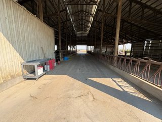 Transition Barn - FARMLAND AUCTION -747.5+/-ACRES OFFERED IN 11 TRACTS IN FRANKLIN COUNTY, WASHINGTON