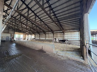 Transition Barn - FARMLAND AUCTION -747.5+/-ACRES OFFERED IN 11 TRACTS IN FRANKLIN COUNTY, WASHINGTON