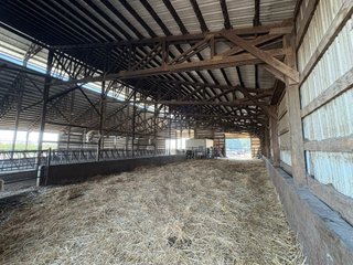 Transition Barn - FARMLAND AUCTION -747.5+/-ACRES OFFERED IN 11 TRACTS IN FRANKLIN COUNTY, WASHINGTON