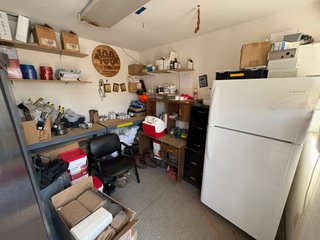Milk House, Entryway of Parlor - FARMLAND AUCTION -747.5+/-ACRES OFFERED IN 11 TRACTS IN FRANKLIN COUNTY, WASHINGTON