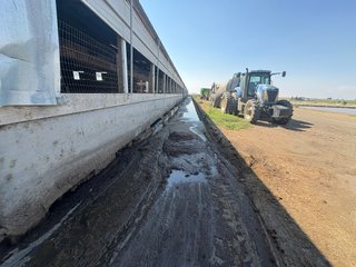 Manure System - FARMLAND AUCTION -747.5+/-ACRES OFFERED IN 11 TRACTS IN FRANKLIN COUNTY, WASHINGTON