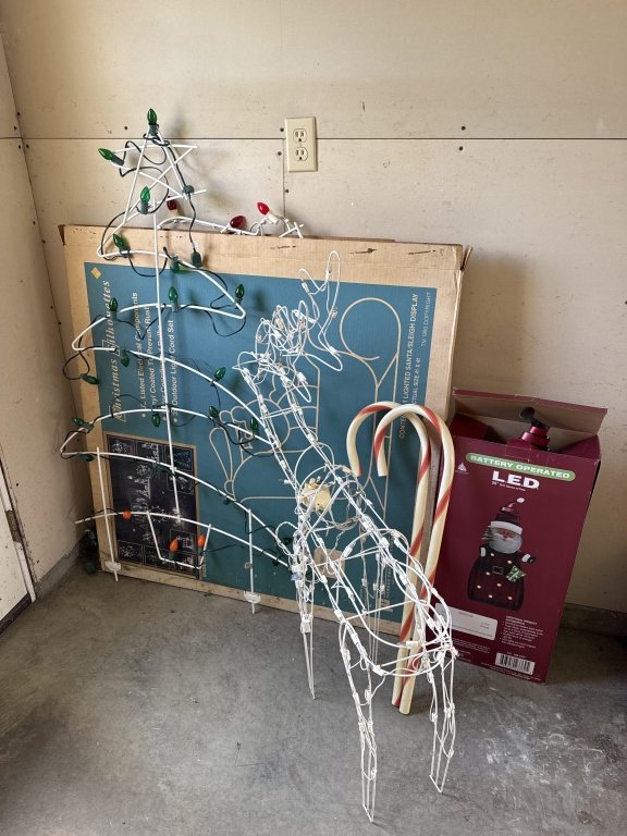 Property photo 117 - TIMED ONLINE ONLY PERSONAL PROPERTY AUCTION IN WHITLEY COUNTY, INDIANA