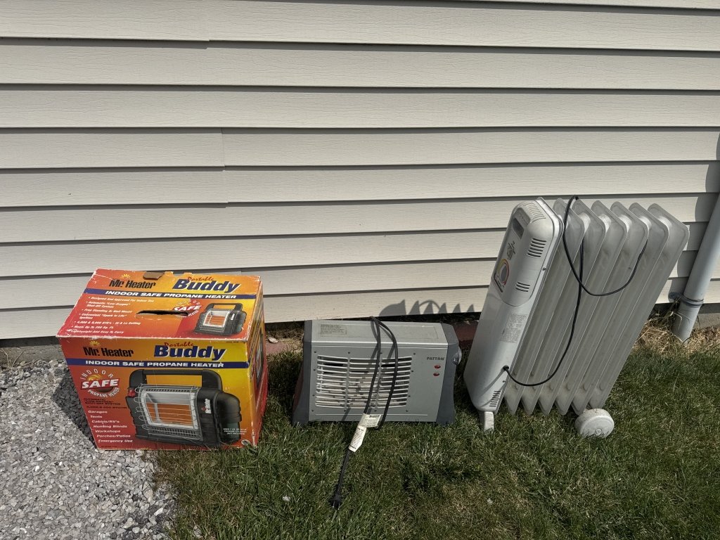 Property photo 144 - TIMED ONLINE ONLY PERSONAL PROPERTY AUCTION IN WHITLEY COUNTY, INDIANA
