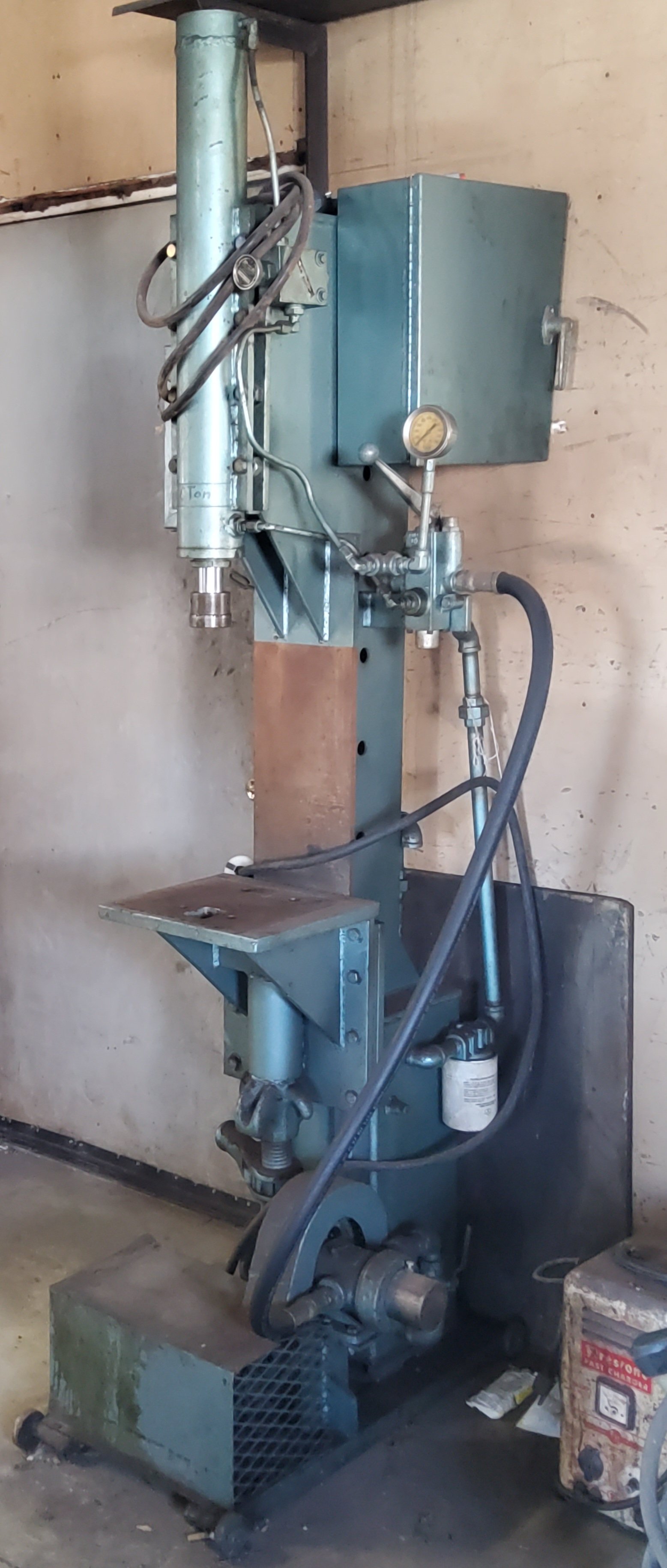 Property photo 31 - TIMED ONLINE ONLY PERSONAL PROPERTY AUCTION IN DEKALB COUNTY, INDIANA