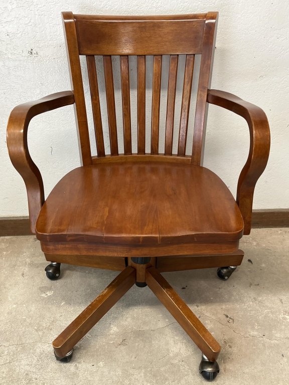 Property photo 520 - TIMED ONLINE ONLY PERSONAL PROPERTY AUCTION IN ALLEN COUNTY, INDIANA