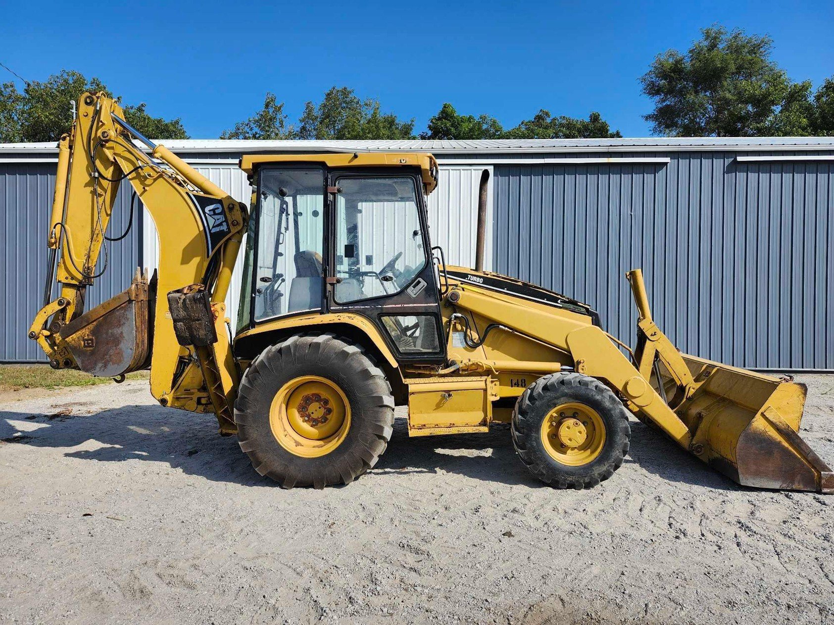 Property photo 11 - FARM EQUIPMENT AUCTION IN PULASKI COUNTY, INDIANA