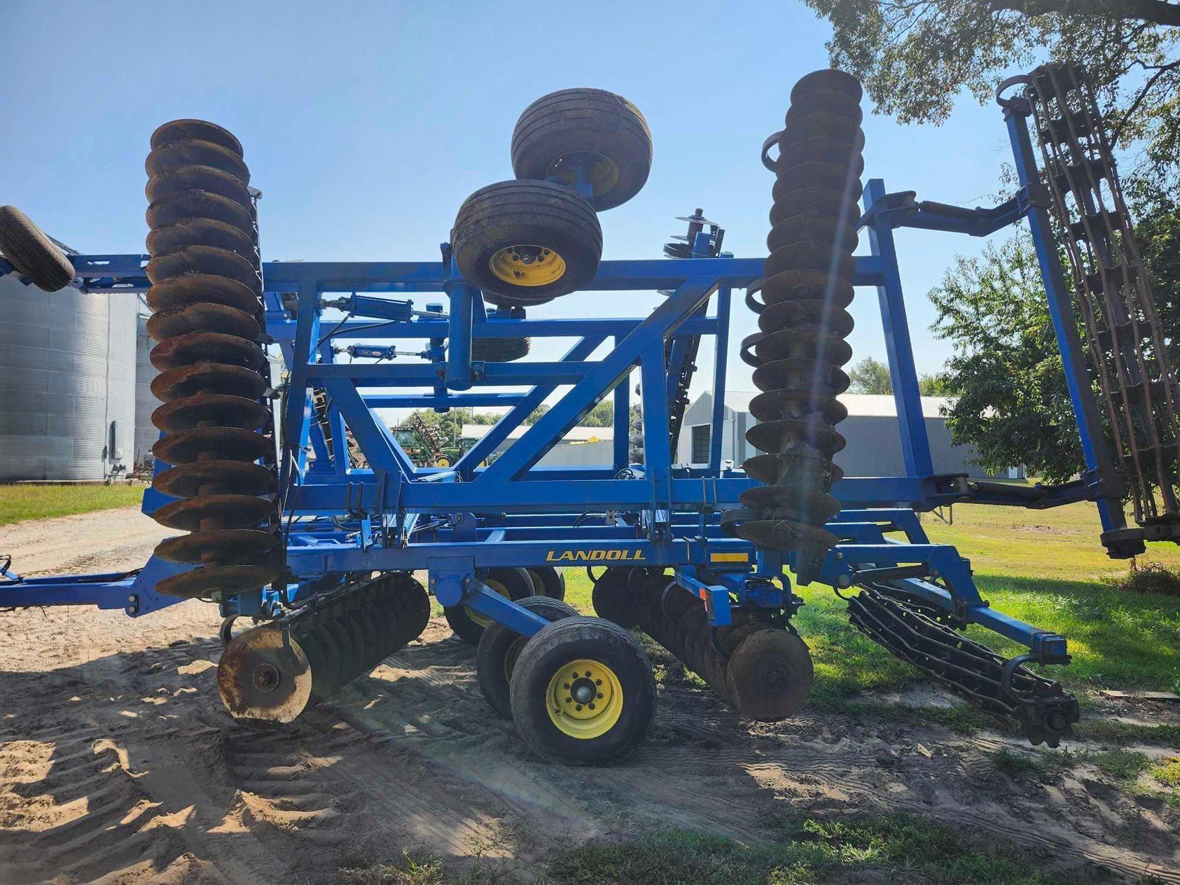 Property photo 19 - FARM EQUIPMENT AUCTION IN PULASKI COUNTY, INDIANA
