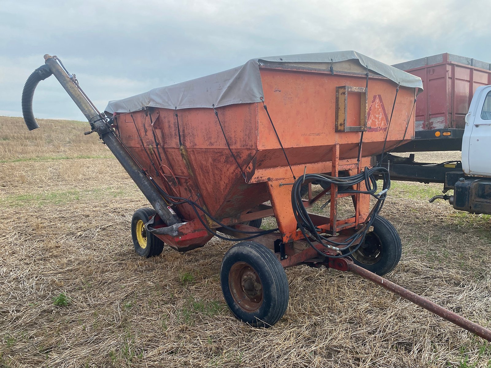 Property photo 28 - TIMED ONLINE ONLY FARM EQUIPMENT AUCTION IN LAGRANGE COUNTY, INDIANA