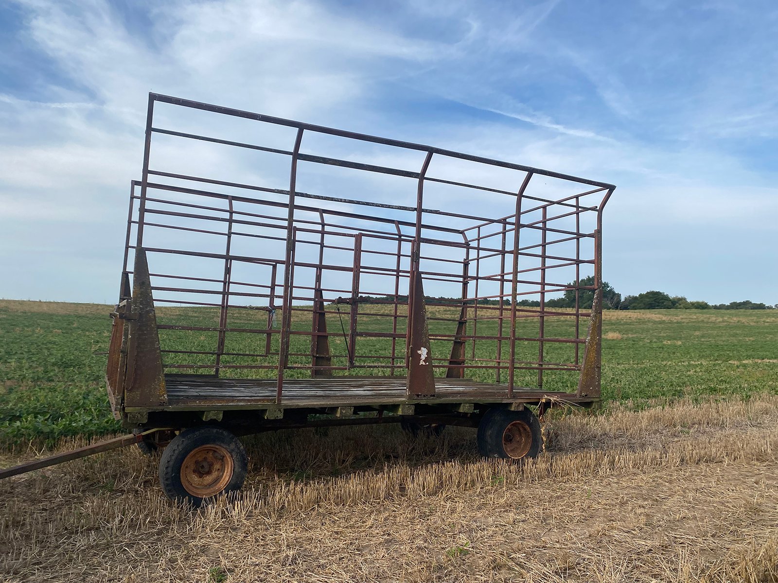 Property photo 8 - TIMED ONLINE ONLY FARM EQUIPMENT AUCTION IN LAGRANGE COUNTY, INDIANA