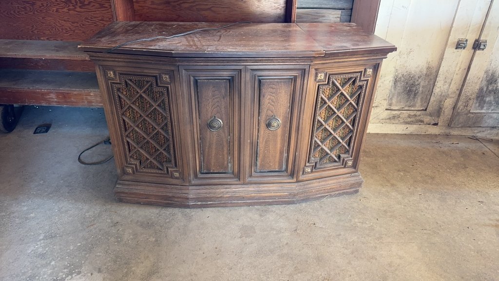 Property photo 304 - TIMED ONLINE ONLY PERSONAL PROPERTY AUCTION IN ALLEN COUNTY, INDIANA