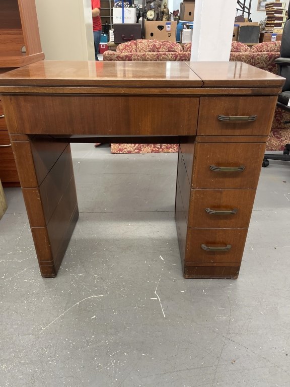 Property photo 186 - TIMED ONLINE ONLY PERSONAL PROPERTY AUCTION IN ALLEN COUNTY, INDIANA