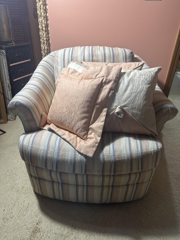 Property photo 135 - TIMED ONLINE ONLY PERSONAL PROPERTY AUCTION IN ALLEN COUNTY, INDIANA