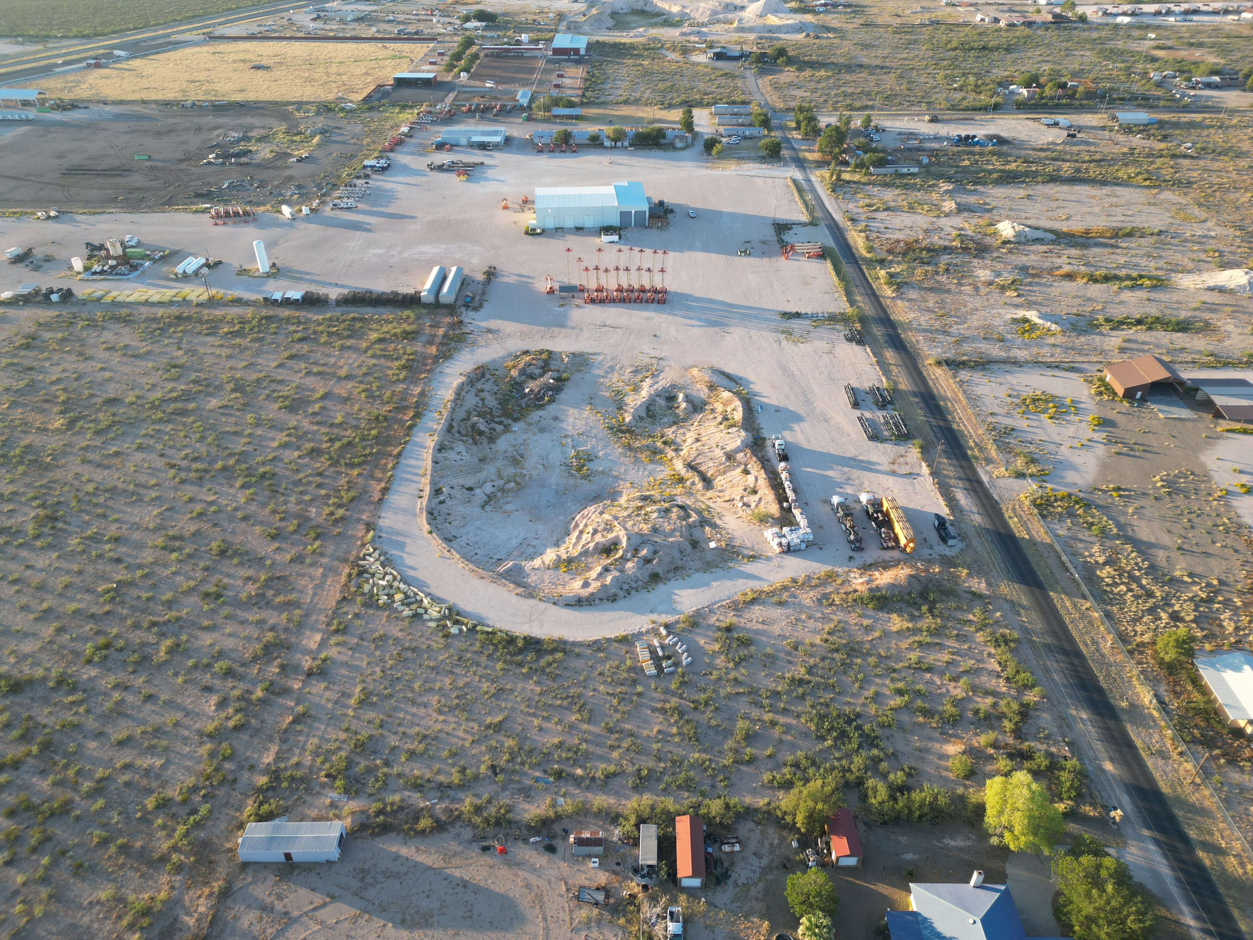 Property photo 4 - TEXAS INDUSTRIAL PROPERTY LIQUIDATION - OIL & GAS YARD LOCATIONS ACROSS TEXAS