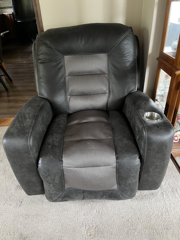 Property photo 161 - TIMED ONLINE ONLY PERSONAL PROPERTY AUCTION IN ALLEN COUNTY, INDIANA