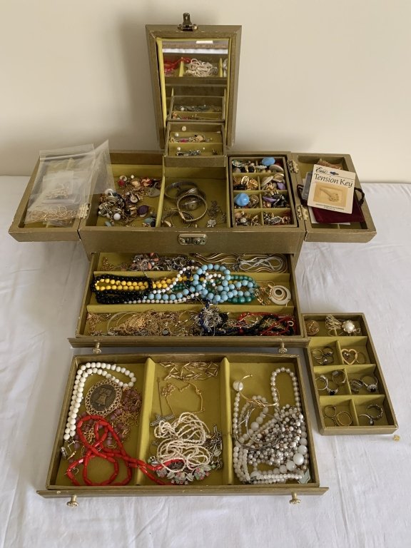 Property photo 101 - TIMED ONLINE ONLY PERSONAL PROPERTY AUCTION IN ALLEN COUNTY, INDIANA