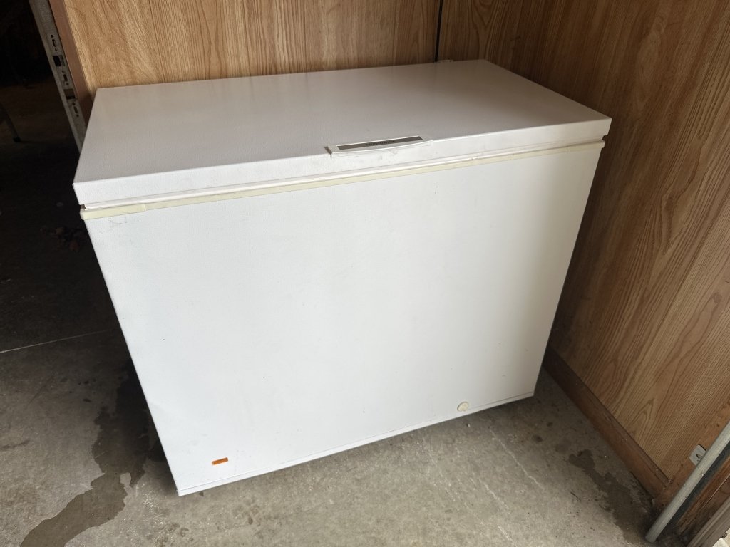 Property photo 413 - TIMED ONLINE ONLY PERSONAL PROPERTY AUCTION IN ALLEN COUNTY, INDIANA