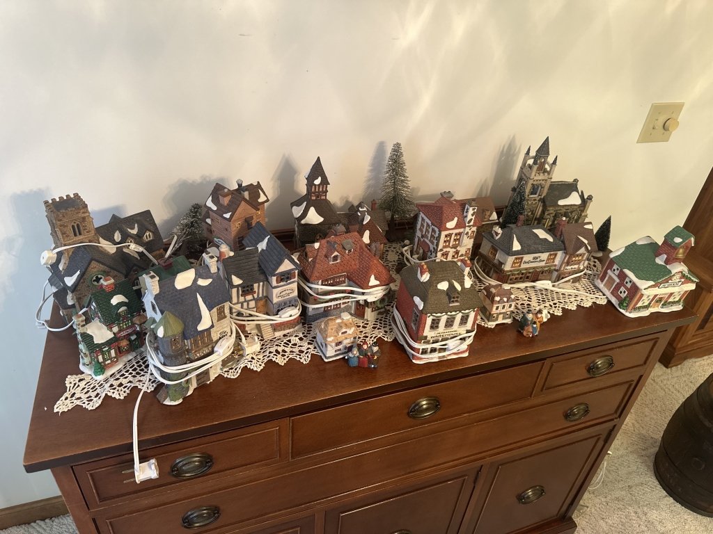 Property photo 644 - TIMED ONLINE ONLY PERSONAL PROPERTY AUCTION IN ALLEN COUNTY, INDIANA